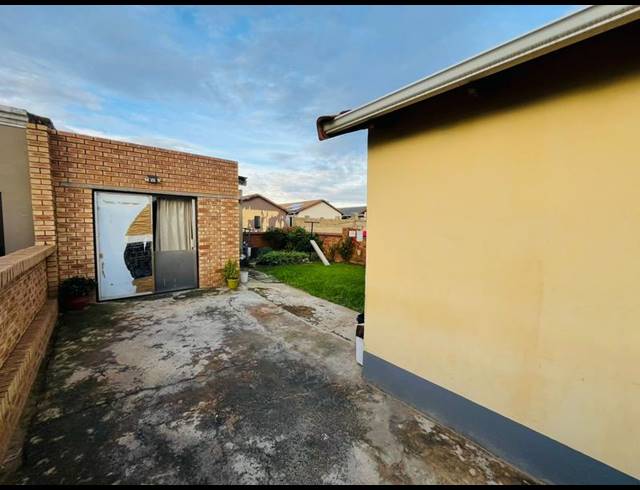 3 BEDROOM HOUSE FOR SALE IN WINDMILL PARK